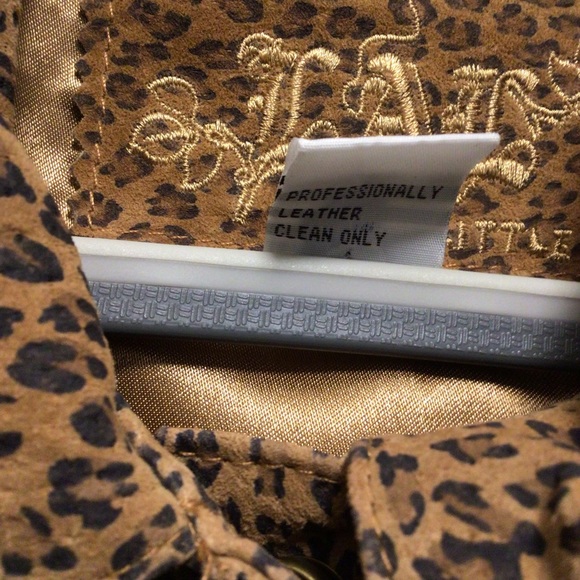 LAL live a little cheetah print 3/4 cuff sleeves 100% leather, pXL, jacket. - Picture 3 of 8